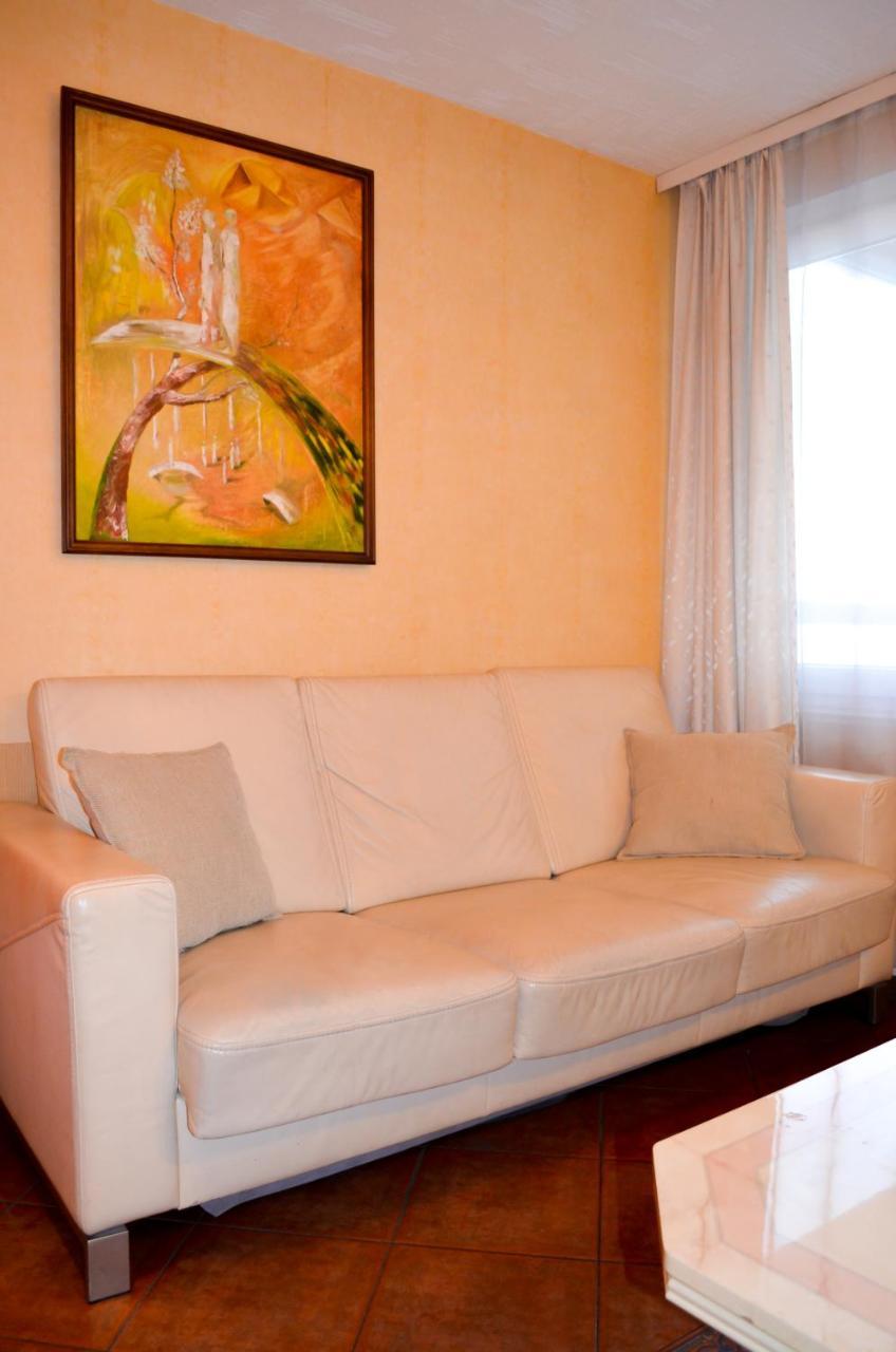 Velga Hotel VNO Exterior photo